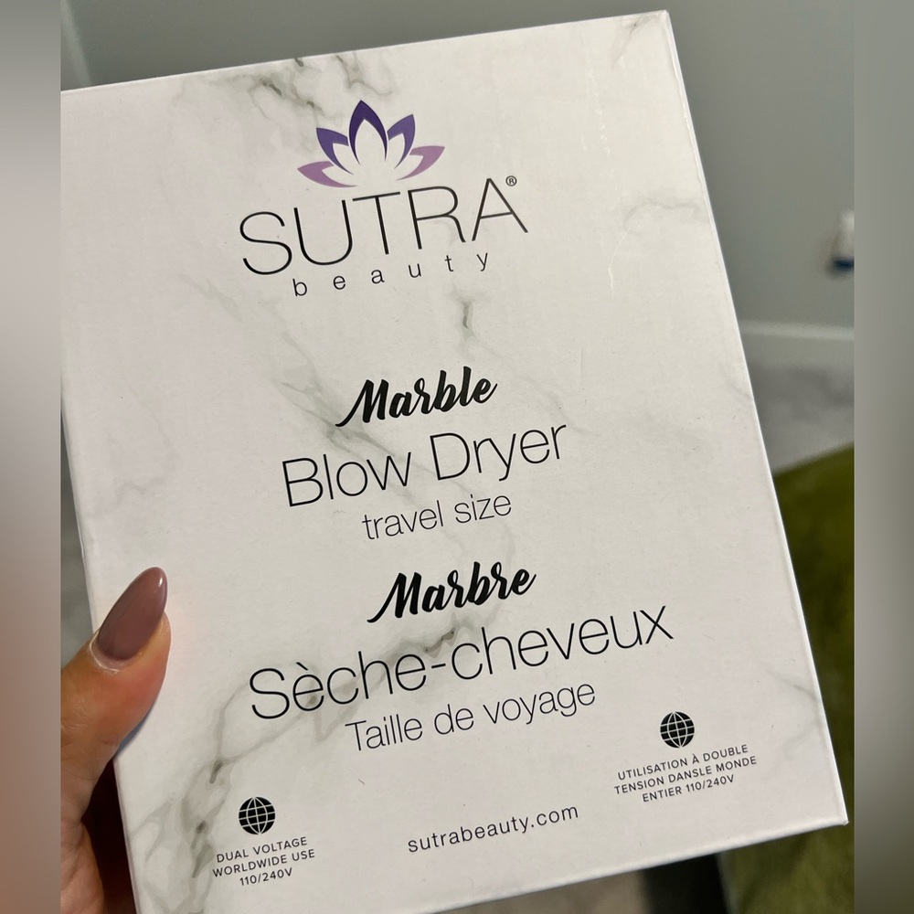 Travel sized blow dryer